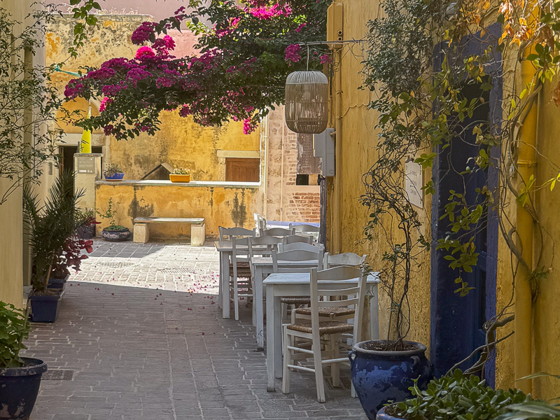 chania street 2